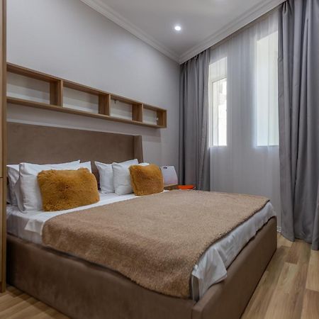 Hillside City Center Hotel Bakoe Buitenkant foto